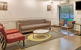 Ramada By Wyndham Staten Island